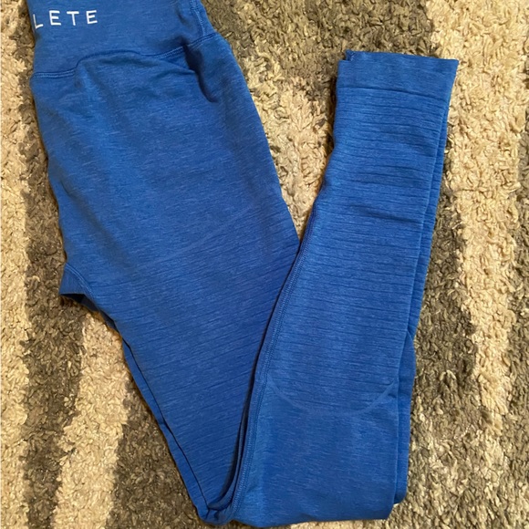 Alphalete Leggings (M) - Picture 2 of 6